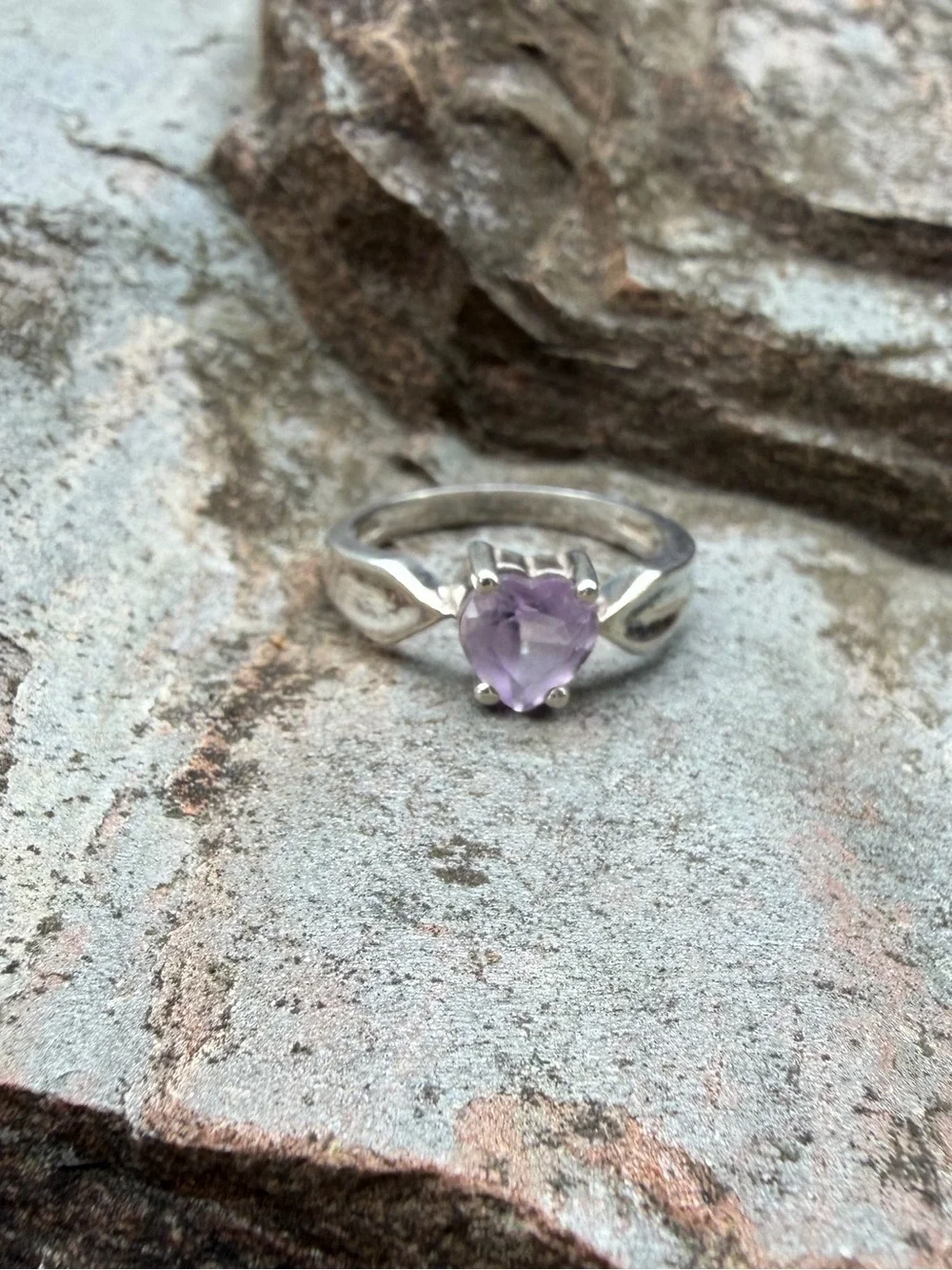 Vintage Avon Sterling Silver Amethyst Heart Ring